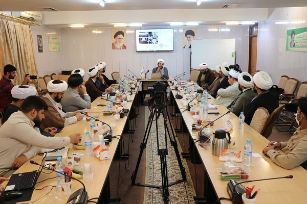 سامانهٔ «شمع» رونمایی شد. سامانهٔ «شمع» رونمایی شد.