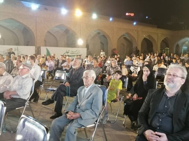 گزارشی از مراسم پایانی کنگره بینالمللی شعر ترکی «غدیر» گزارشی از مراسم پایانی کنگره بینالمللی شعر ترکی «غدیر»