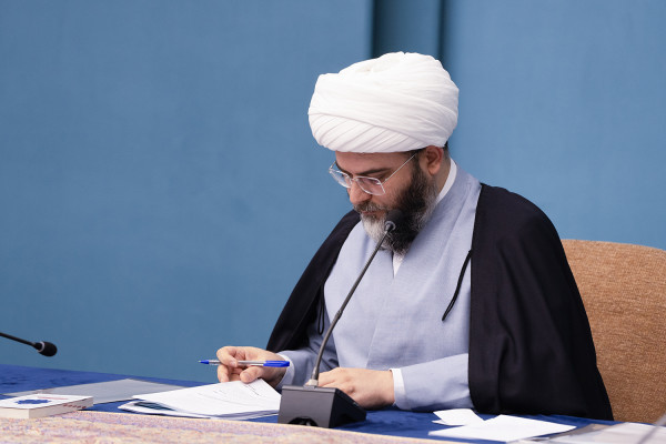 در کنار مدیریت صحیح و صرفه‌جویی همگانی، نماز باران بخوانید